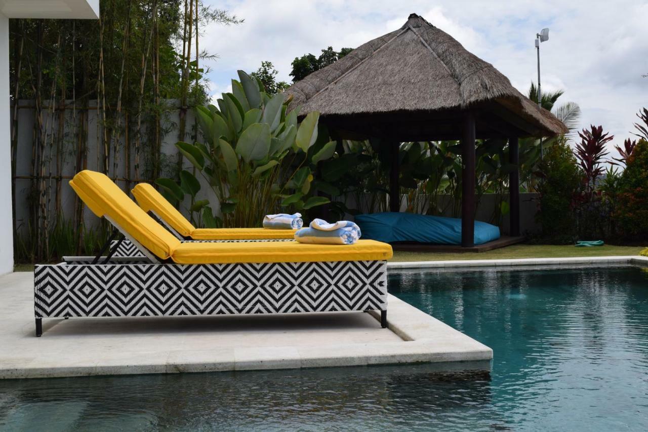 Villa Putih Lovina Exterior foto
